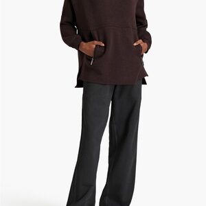 Varley Dark Brown Crewneck oversized Sweatshirt small